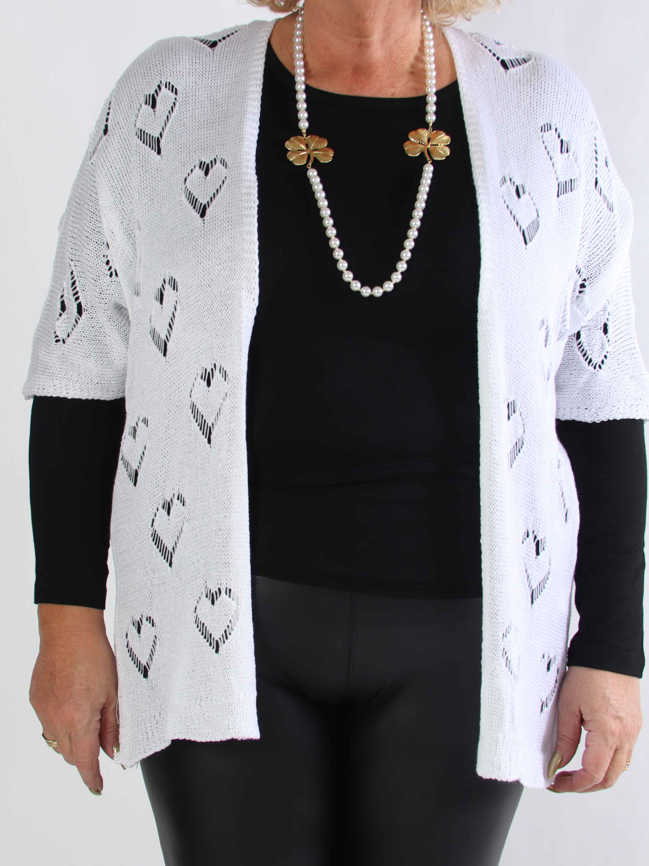 Kerry - Plus size strikcardigan med fint hullet hjertemønster